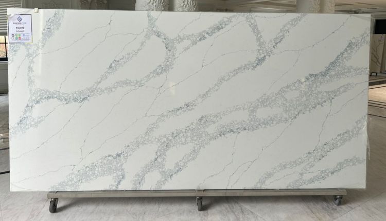 Picasso Blue  Quartz 3 cm 142 x79